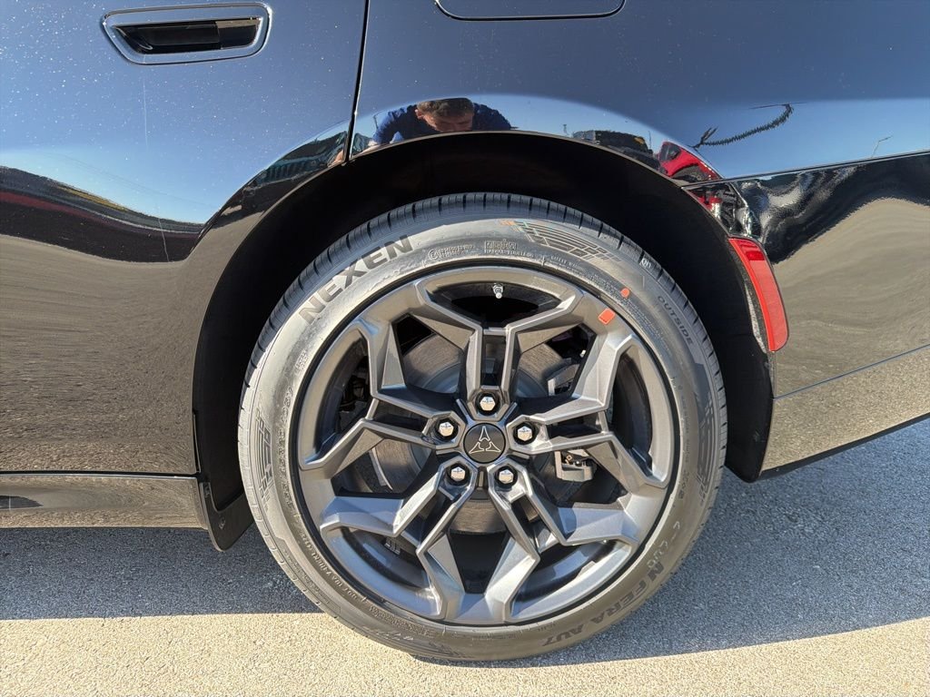 New 2026 Diamond Black Crystal Pearlcoat Dodge R/T image 22