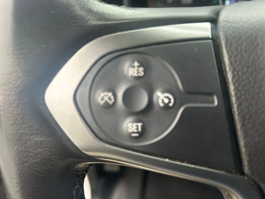 Used 2018 White Chevrolet LT image 26