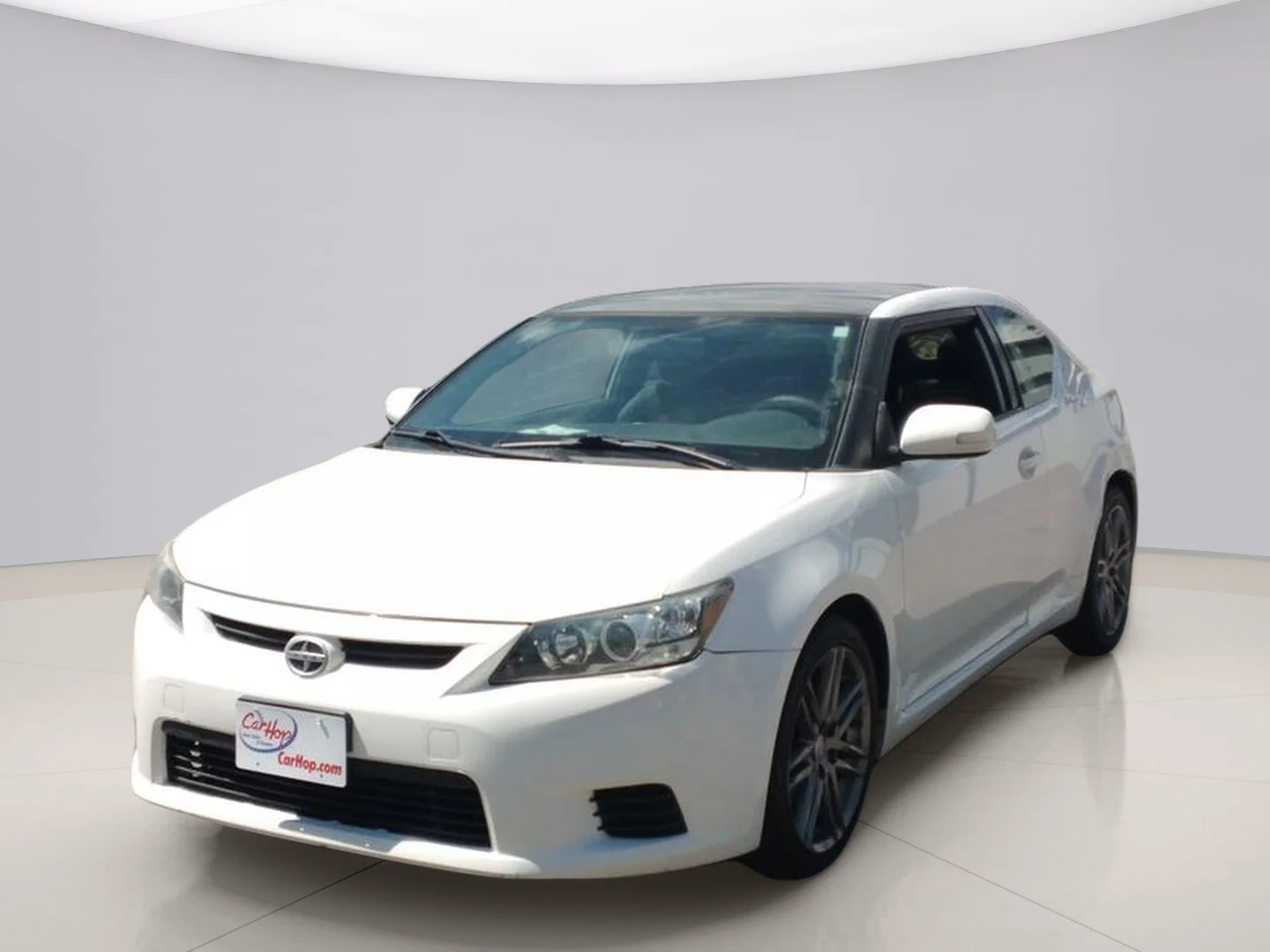 Used 2012 White Toyota COUPE image 1
