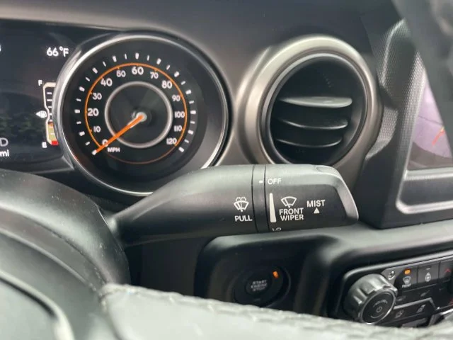 Used 2019 Gray Jeep Unlimited Sport S image 36