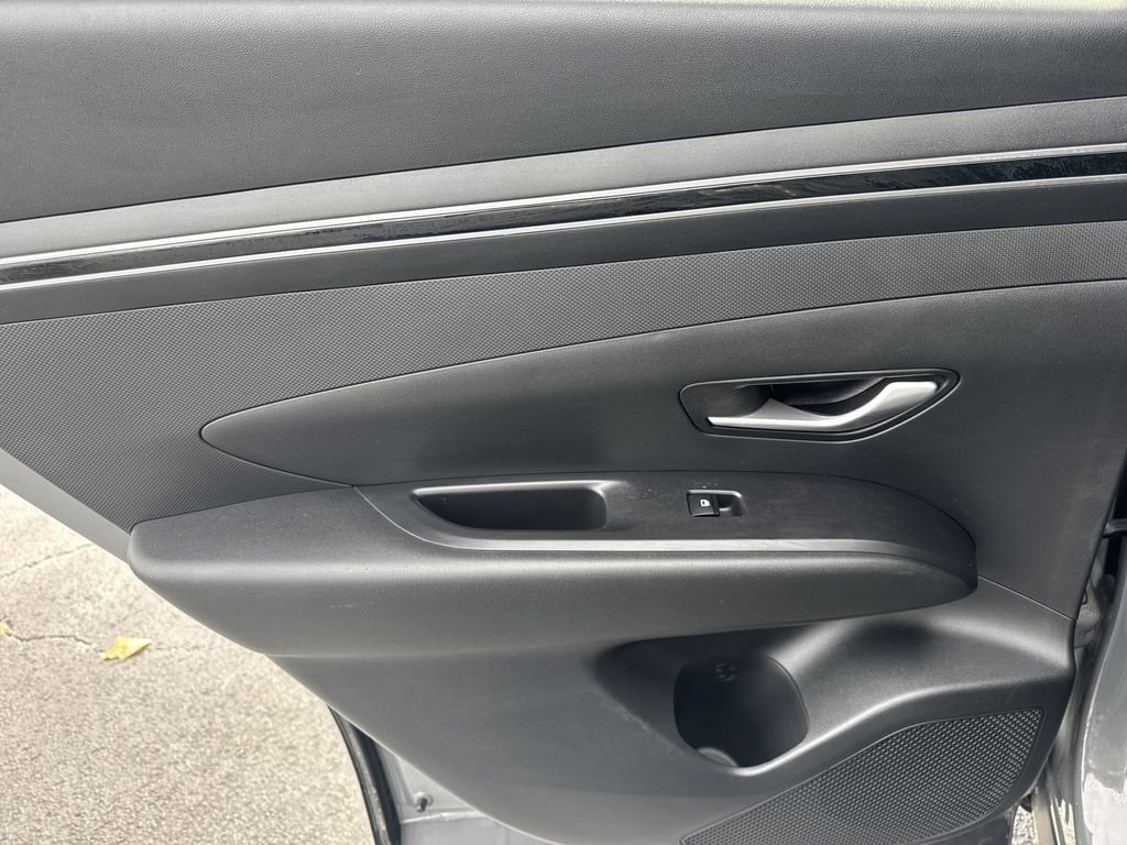 Used 2024 Gray Hyundai SEL image 21