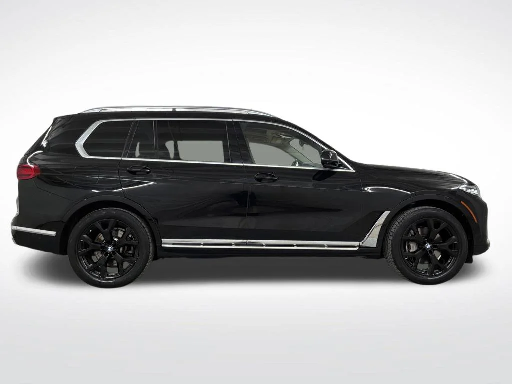 Used 2022 Jet Black BMW xDrive40i image 31