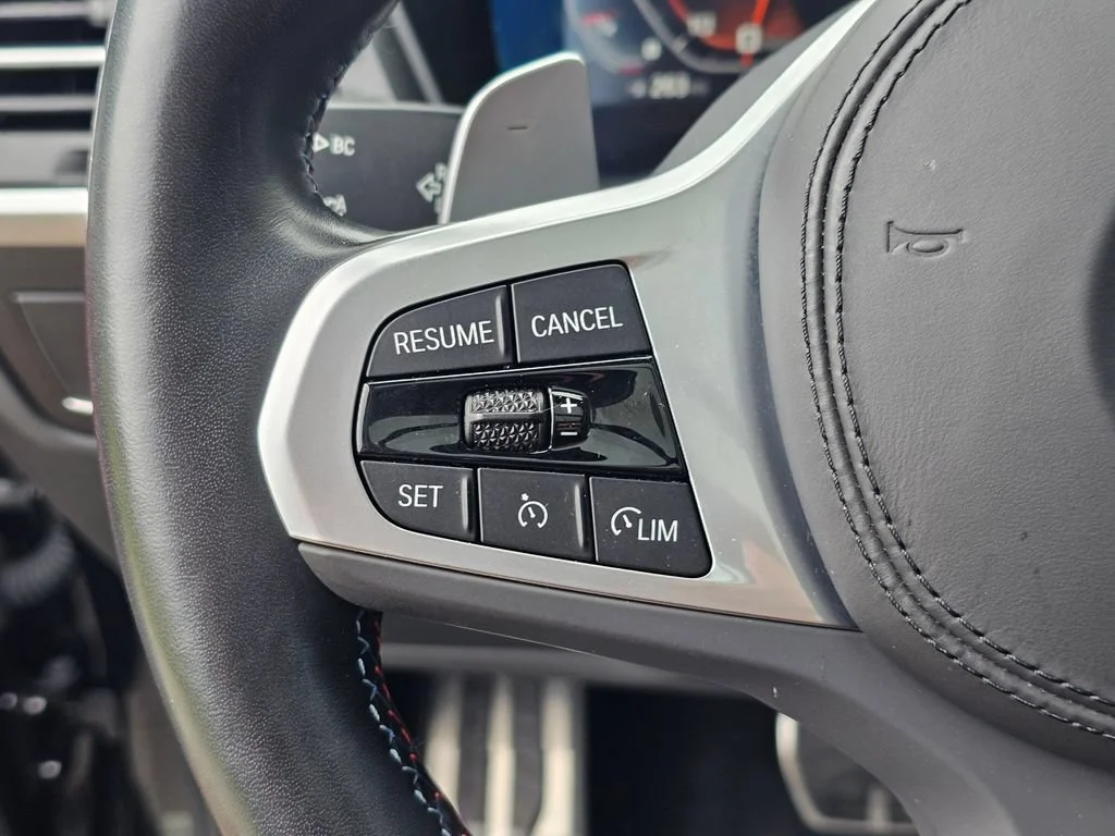 Used 2024  BMW M40i image 27