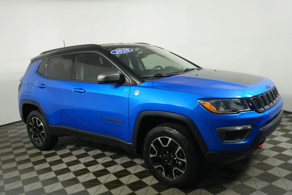 Used 2020 Blue Jeep Trailhawk image 1