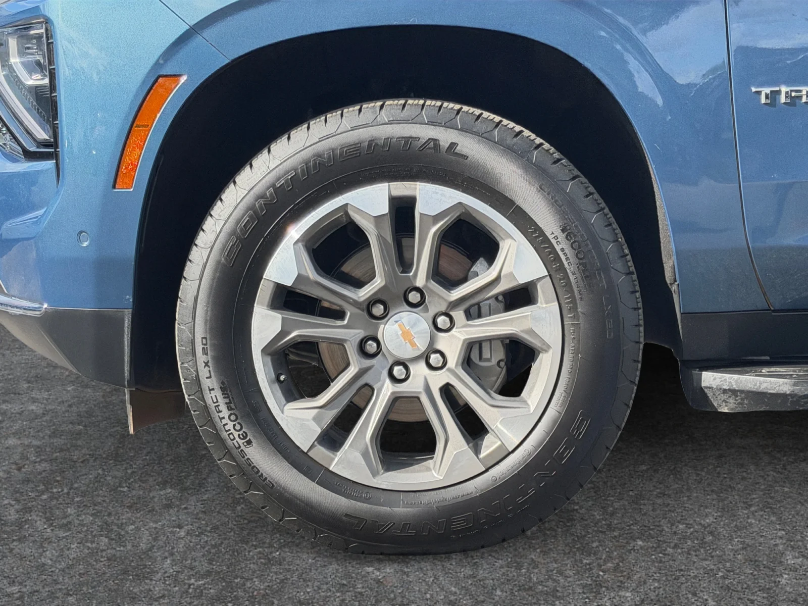 Used 2025 Lakeshore Blue Metallic Chevrolet LS image 9