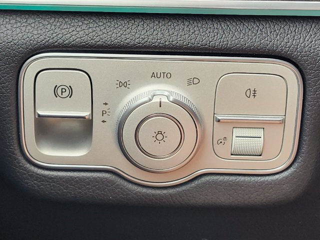 Certified Used 2023  Mercedes-Benz GLS 450 image 27