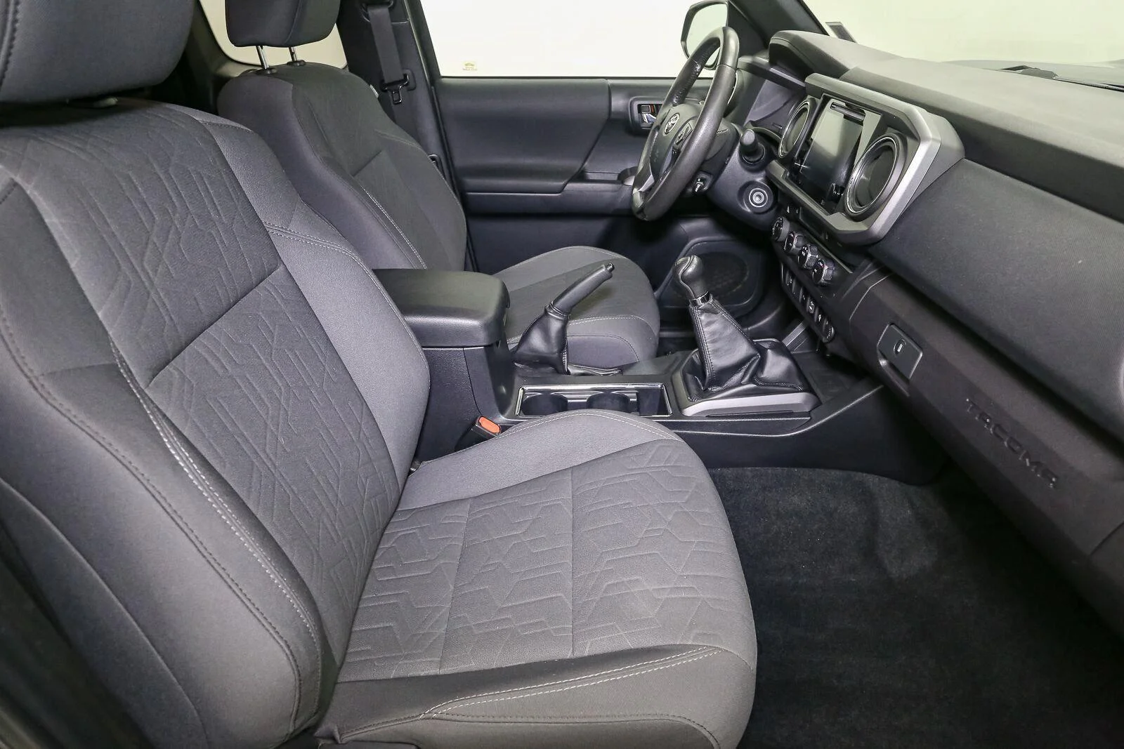 Used 2019 Magnetic Gray Metallic Toyota SR5 image 18