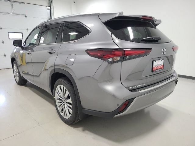 New 2026 Heavy Metal Toyota Platinum image 4