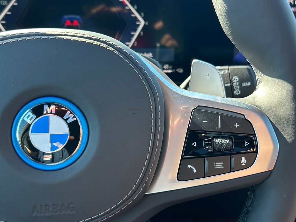 New 2026 Tanzanite Blue II Metallic BMW xDrive50e image 20