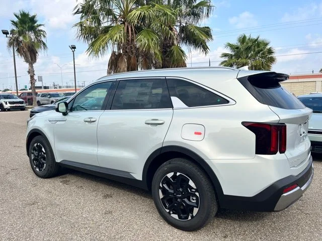 New 2026 White Kia S image 5