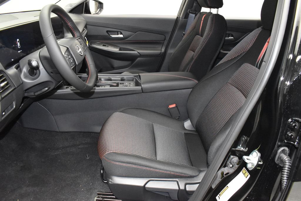 2026 Nissan Sentra SR - Photo 11