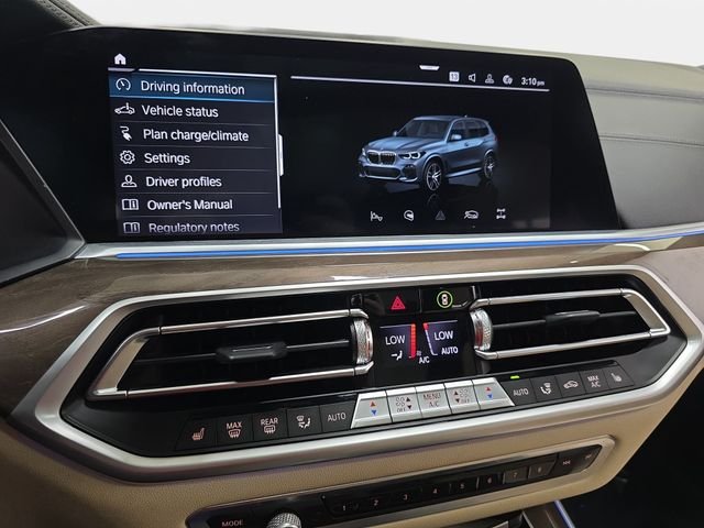 Used 2022 Arctic Grey Metallic BMW xDrive45e image 19