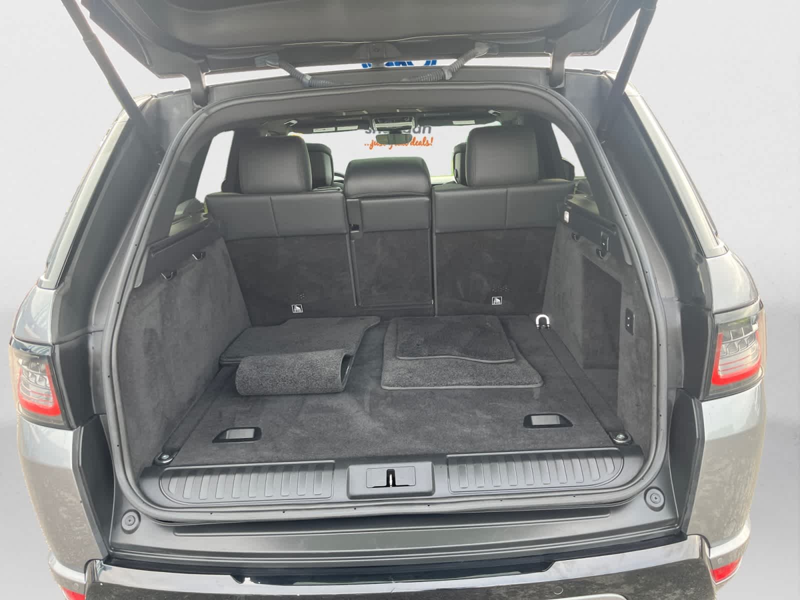 Used 2022 Carpathian Grey Premium Metallic Land Rover Autobiography image 24