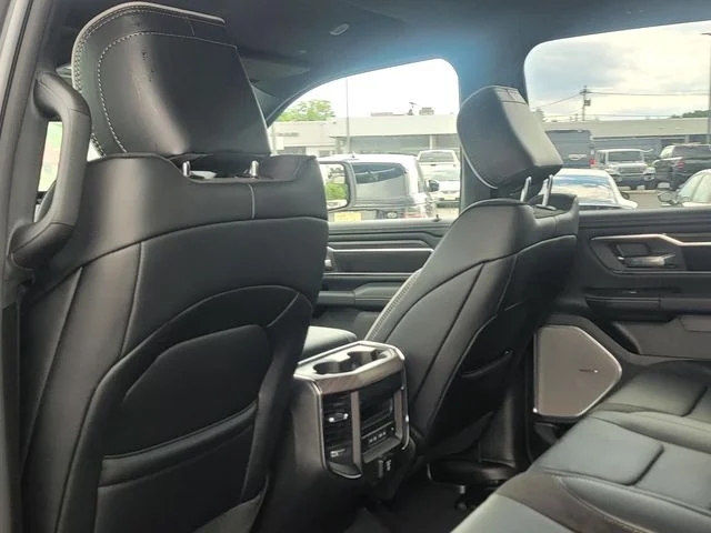 New 2026 Granite Crystal Metallic Clear-Coat Exterior Paint RAM Laramie image 13