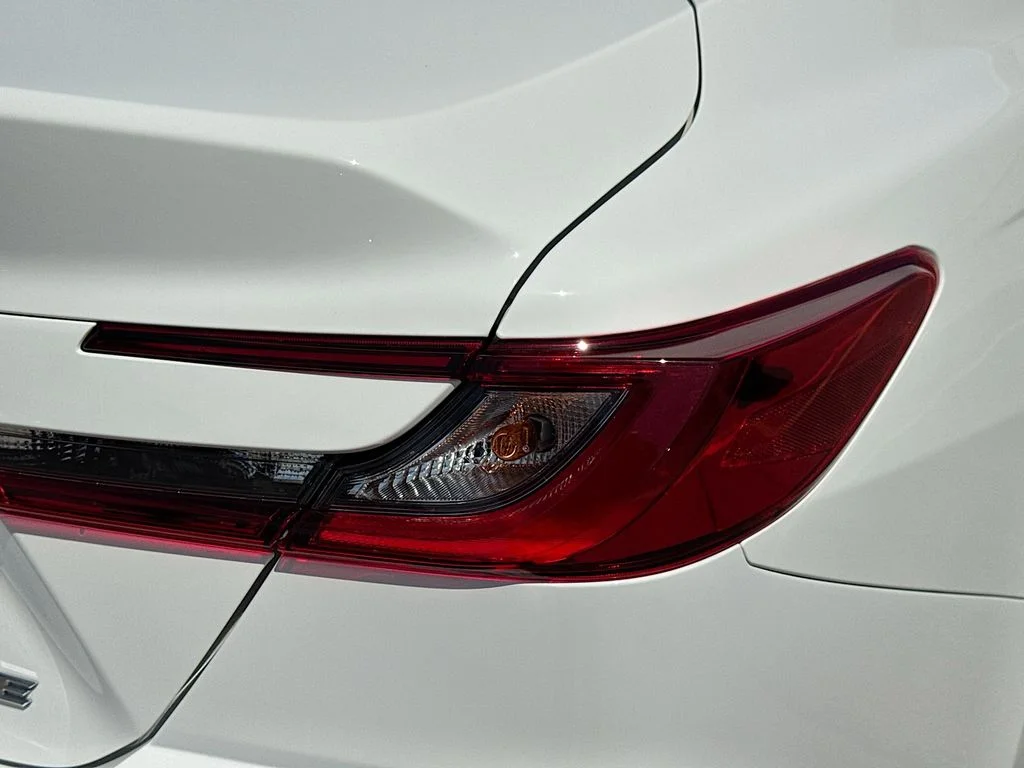 Used 2025 White Toyota LE image 32