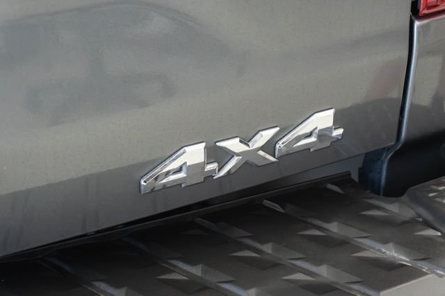 Used 2021 Gray Nissan S image 21