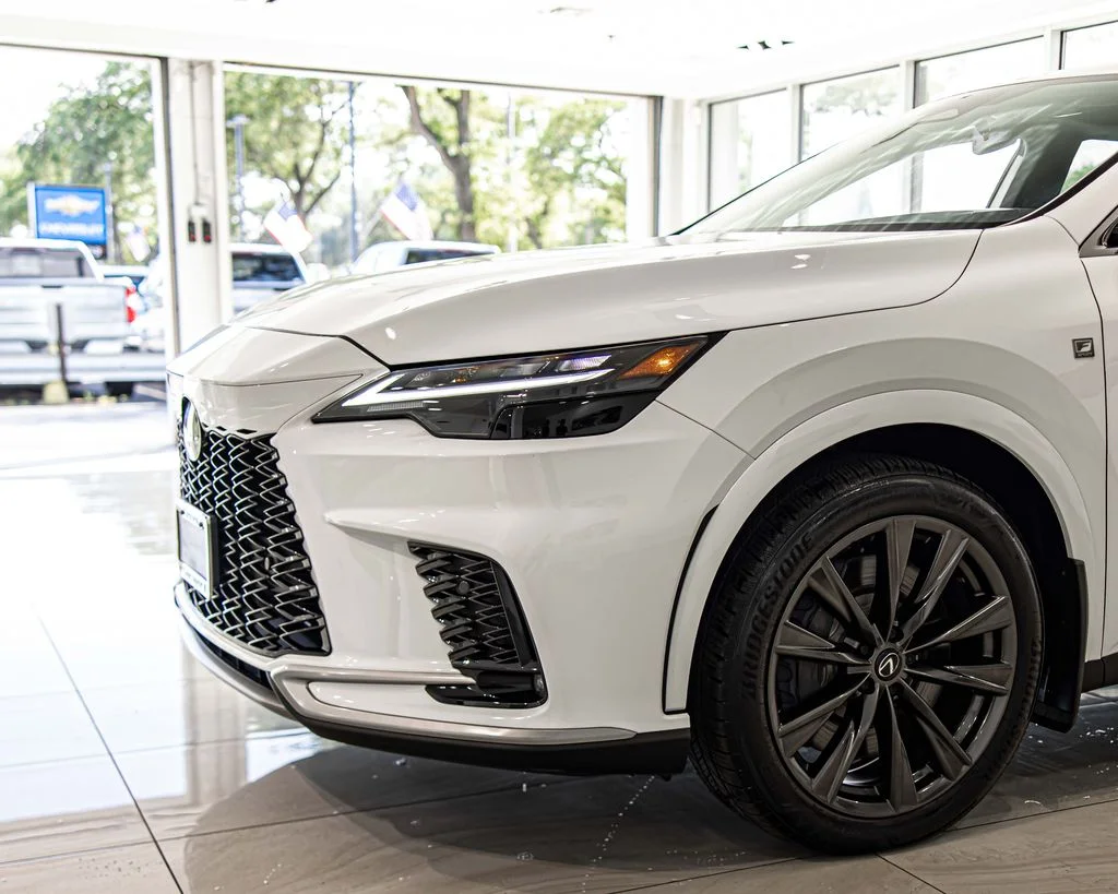 Used 2024 White Lexus 350 F Sport Handling image 4