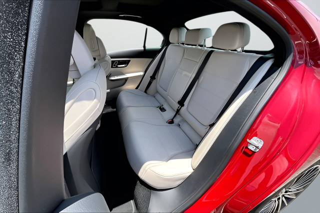 New 2026 MANUFAKTUR Patagonia Red Metallic Mercedes-Benz C 300 image 19