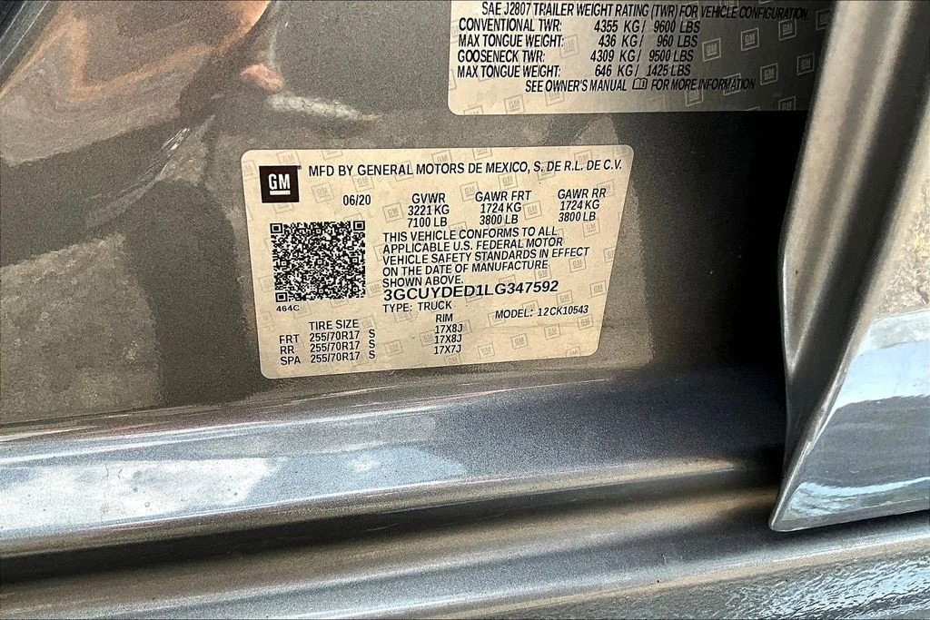 Used 2020 Gray Chevrolet LT image 19