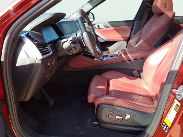 Used 2021  BMW xDrive40i image 22