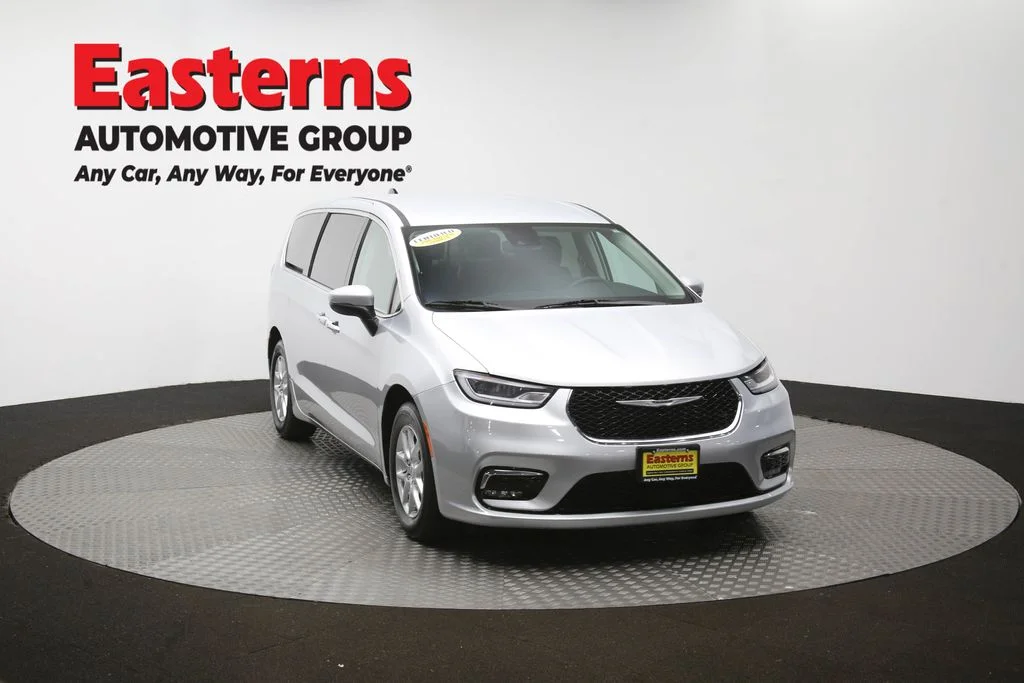 Used 2023 Silver Chrysler Touring L image 53