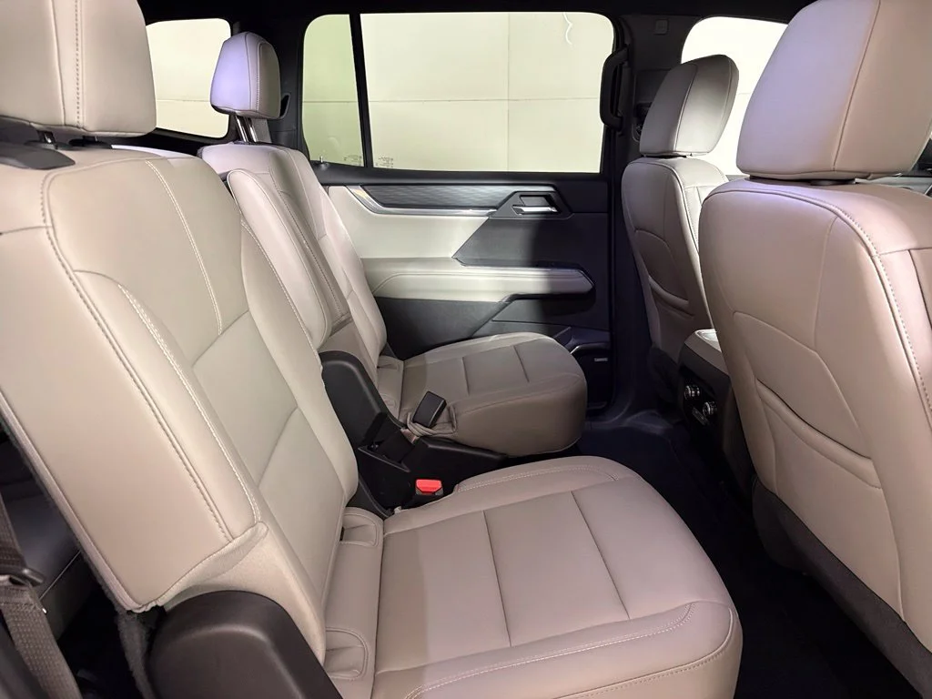 Used 2026 Volcanic Red Tintcoat GMC Elevation image 21