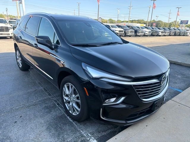 Used 2023 Black Buick Essence image 8