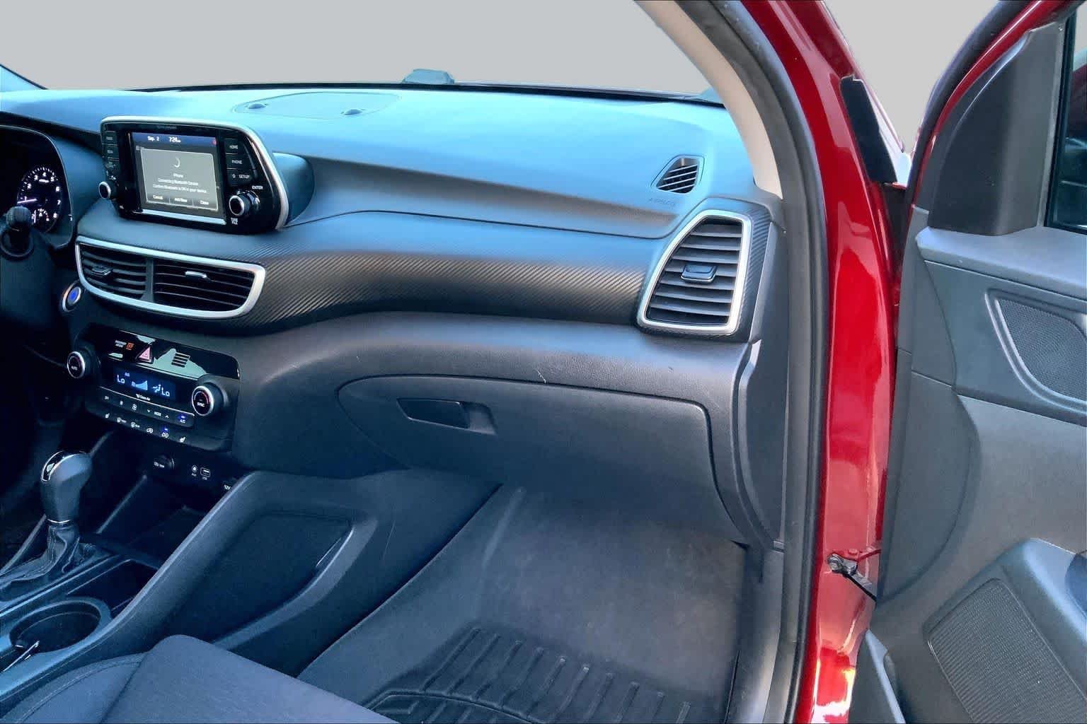 Used 2020 Gemstone Red Hyundai SEL image 16