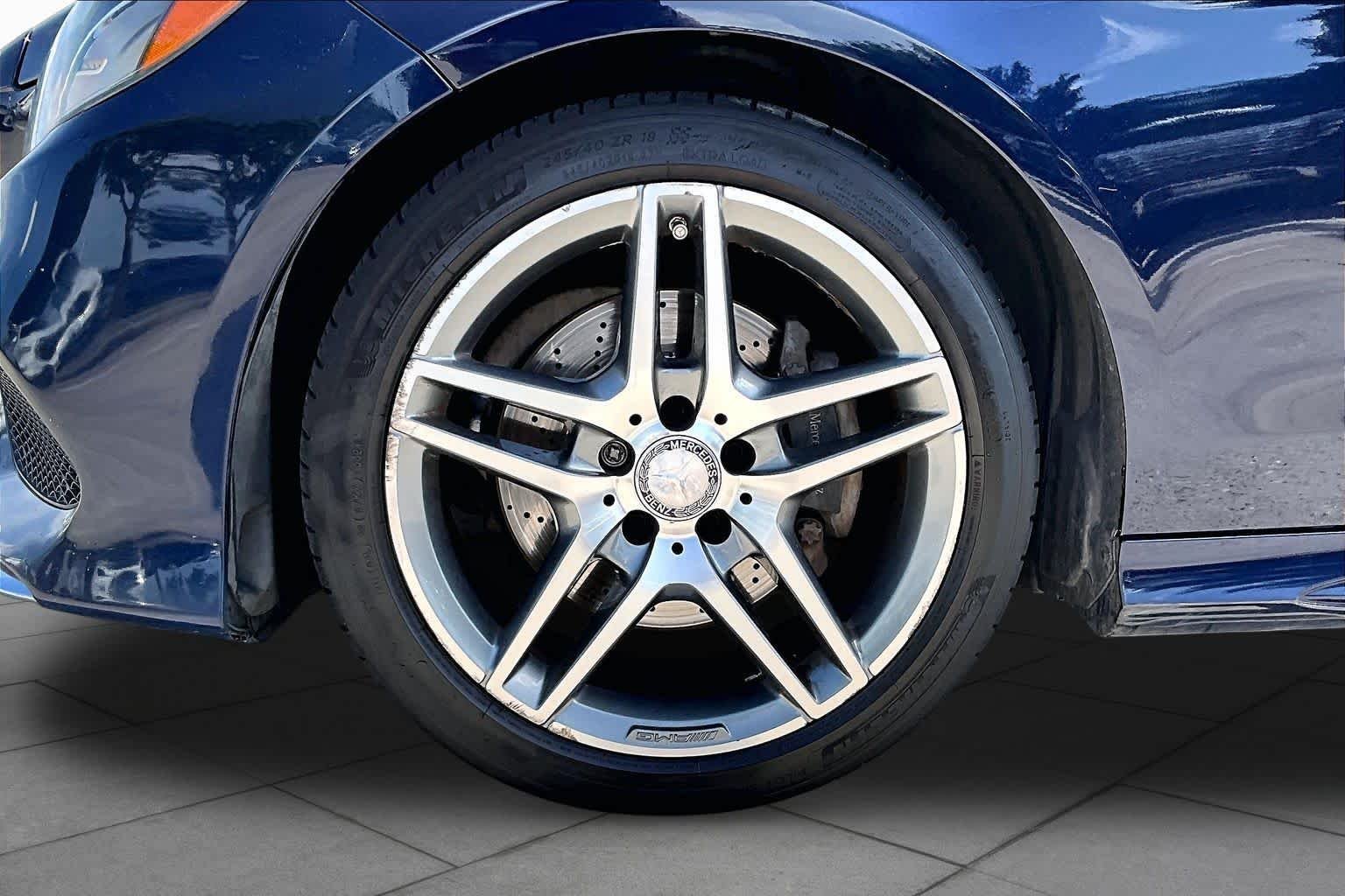 Used 2015 Lunar Blue Metallic Mercedes-Benz E 350 Sport image 10