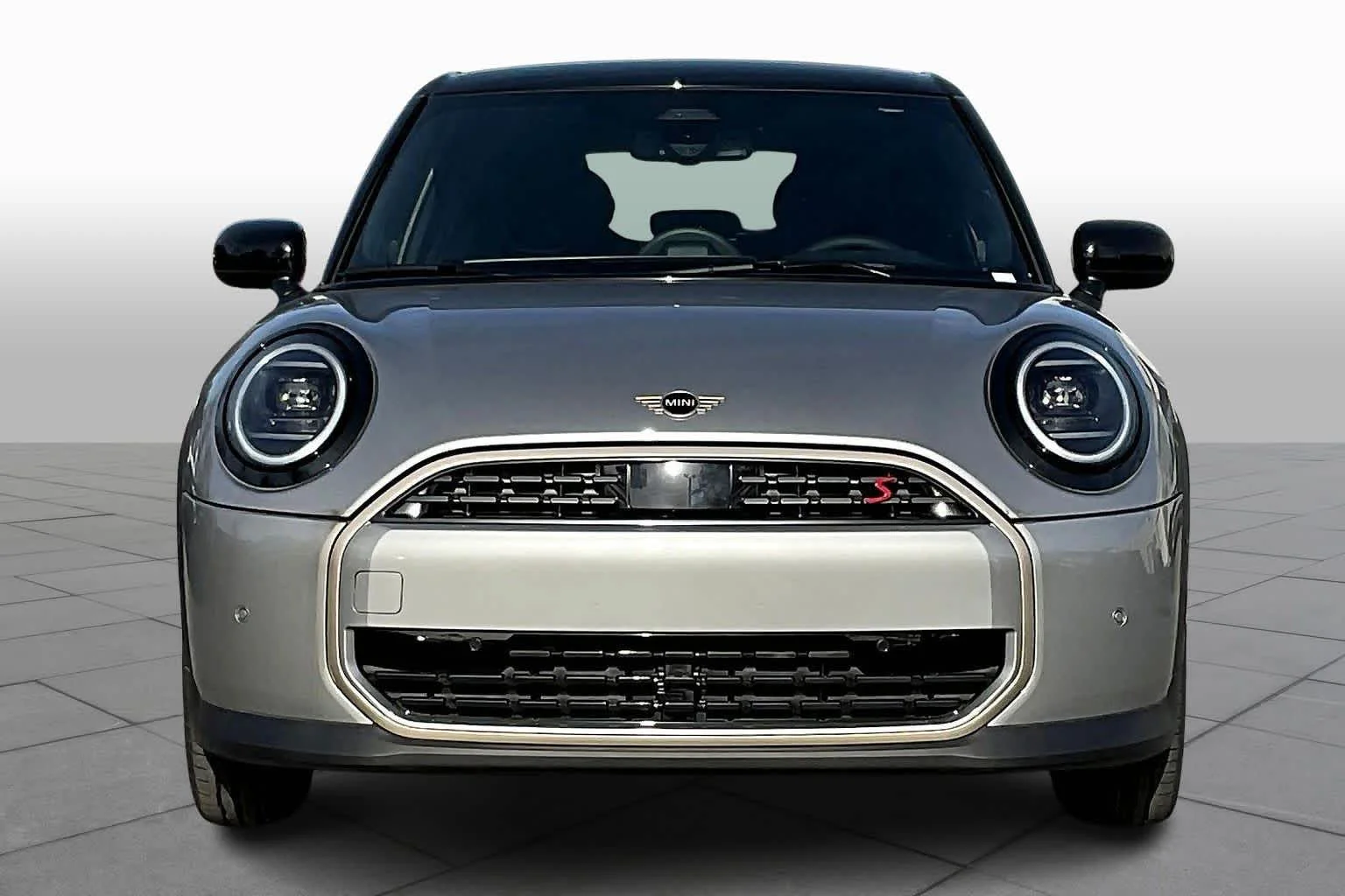 Used 2025 Melting Silver III Metallic MINI Cooper S image 3