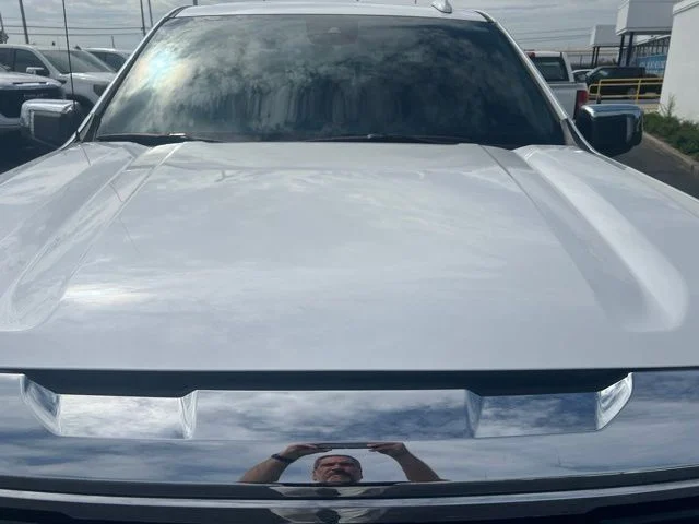 Used 2022 White GMC SLT image 12