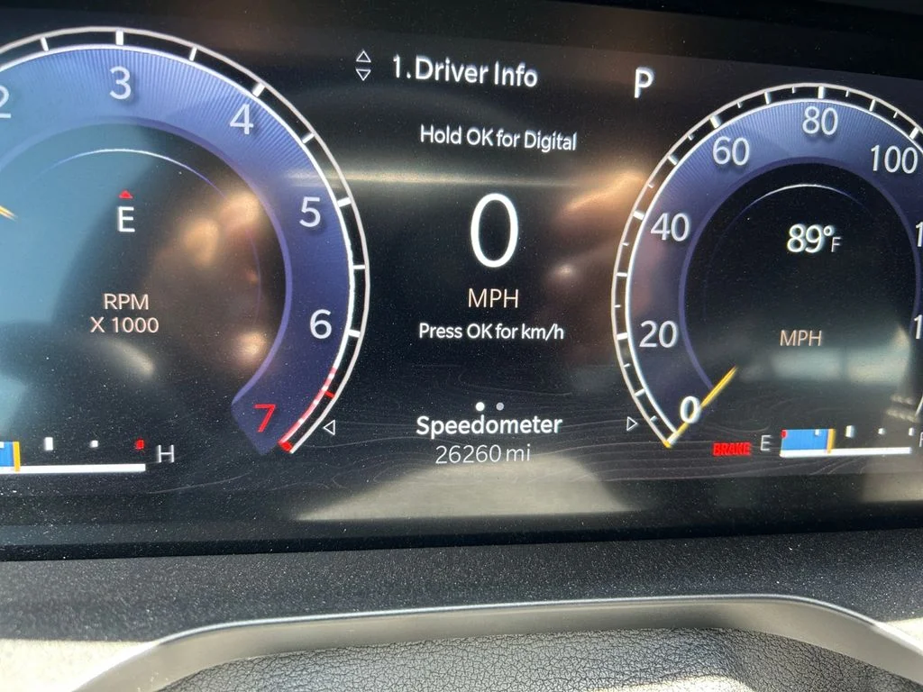 Used 2023 Black Jeep Altitude image 10
