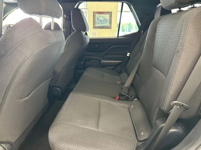 Used 2025 White Toyota SR5 image 11