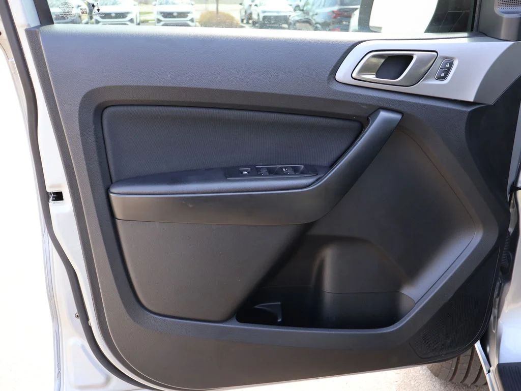 Used 2023 Silver Ford XLT image 22
