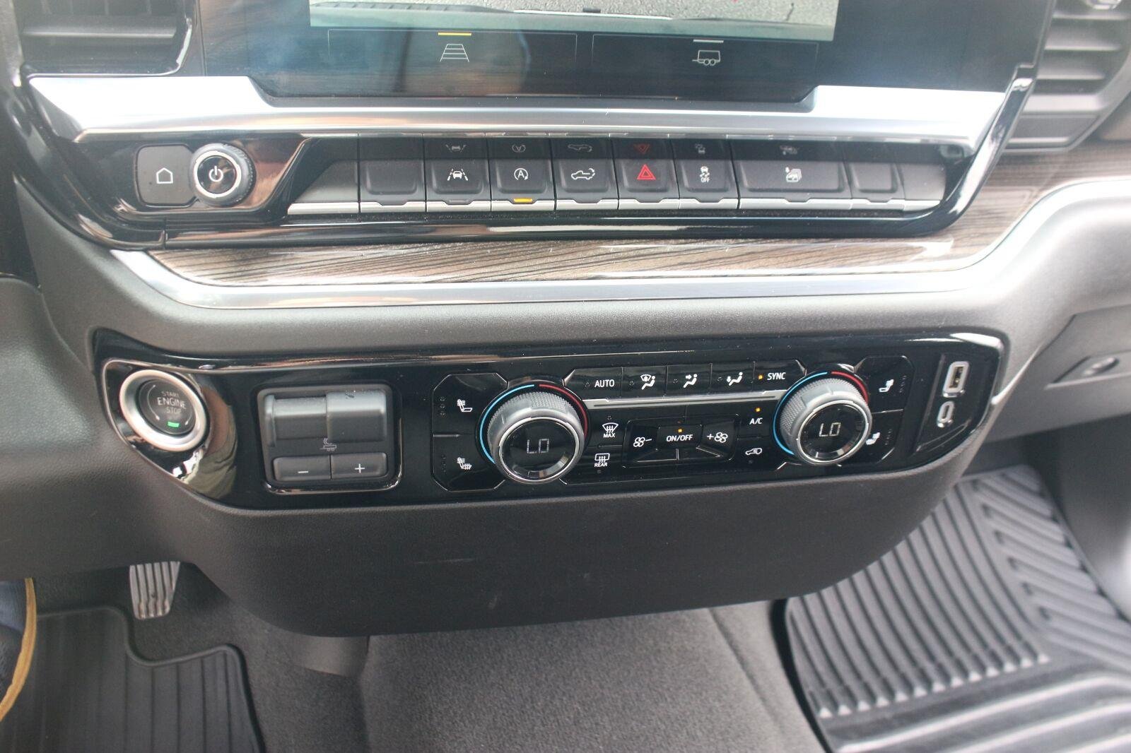 Used 2025 Cypress Gray Chevrolet LT image 29