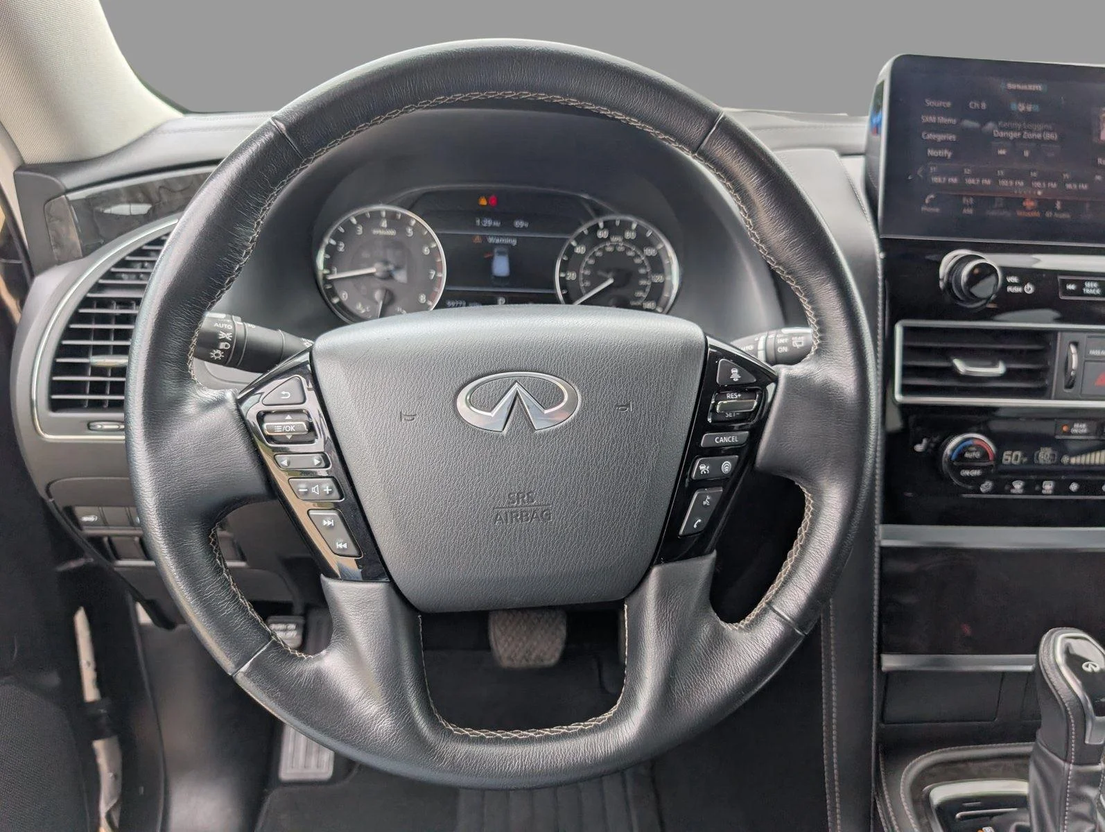 Used 2024 Anthracite Gray INFINITI LUXE image 34
