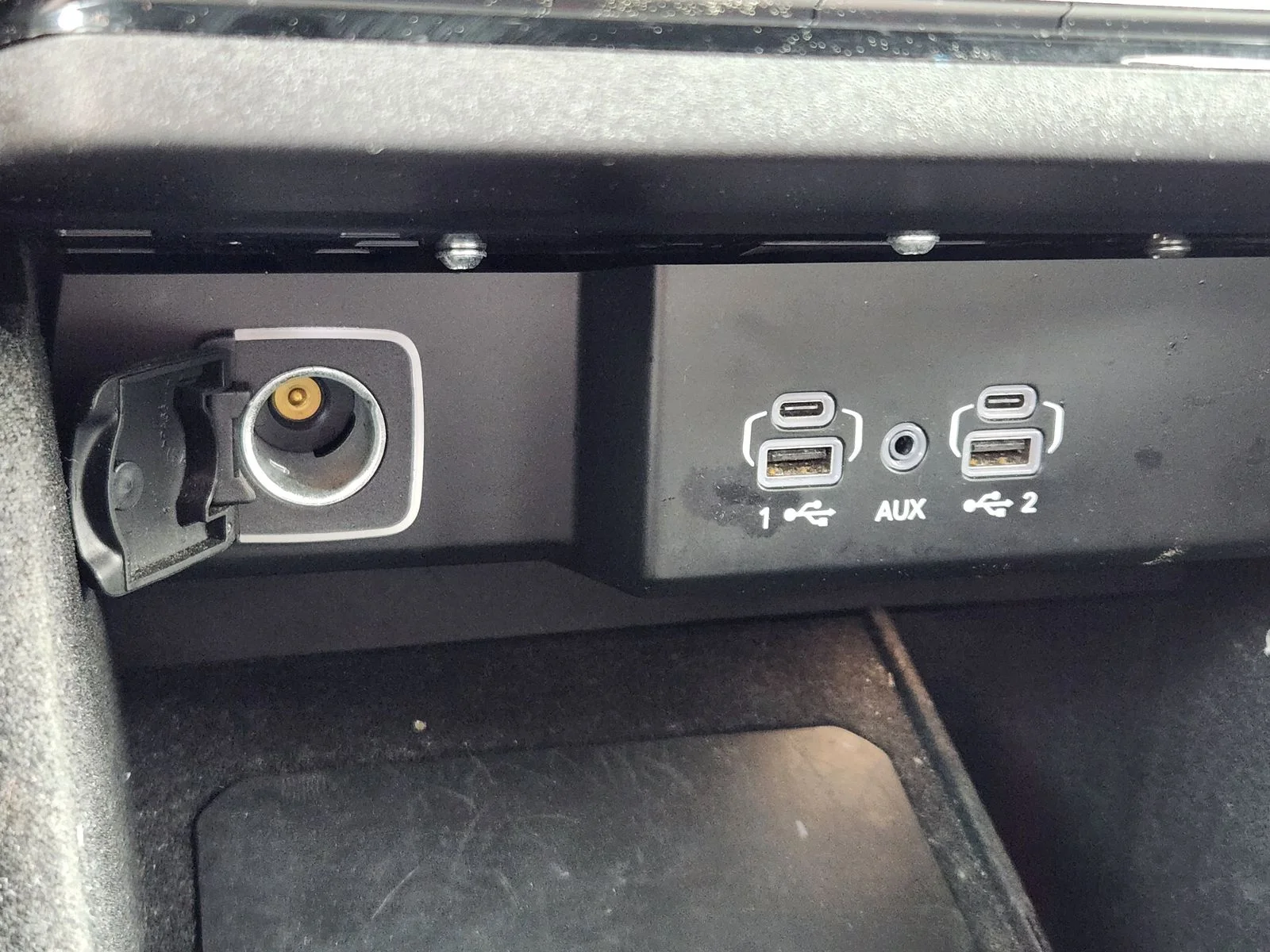 Used 2024 Black Jeep Series II image 17