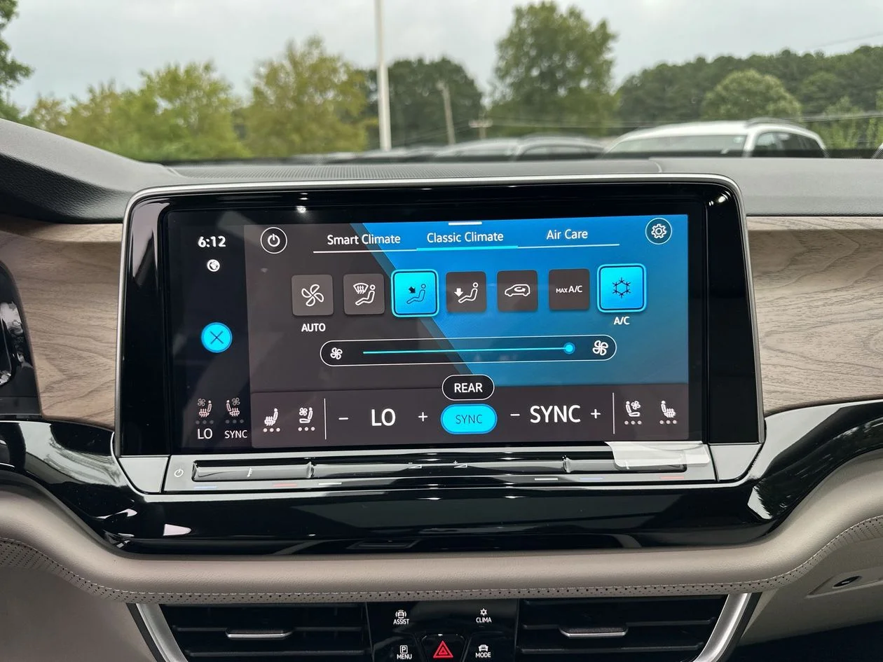 New 2026 Gray Volkswagen 2.0T SE w/Technology image 21