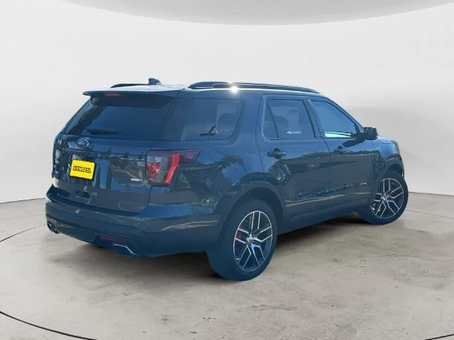 Used 2017 Gray Ford Sport image 5