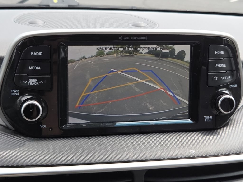 Used 2020 Winter White Hyundai SEL image 9