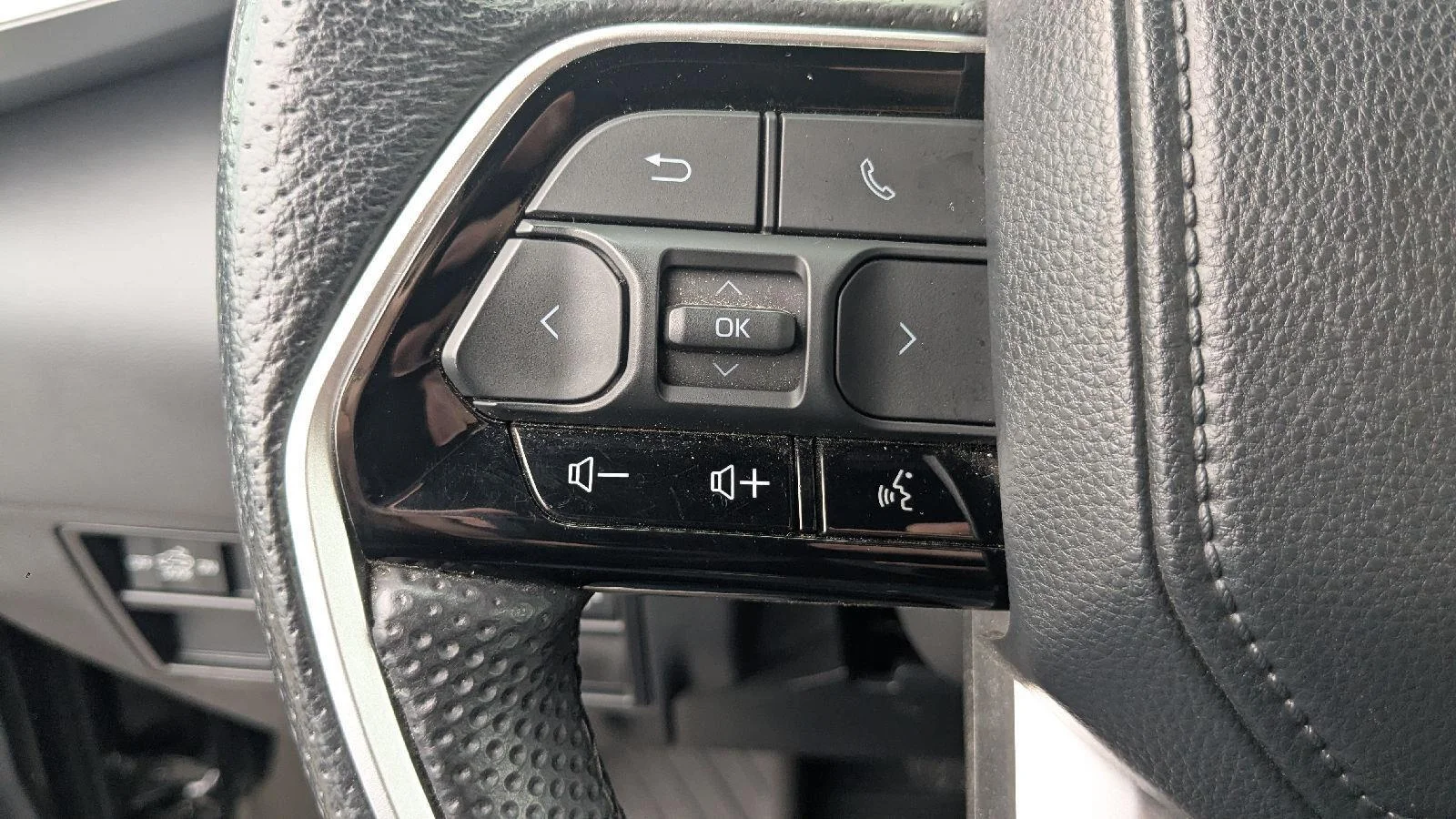 2024 Toyota Tundra Platinum - Photo 21