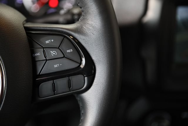 Used 2019 Gray Jeep Latitude image 6