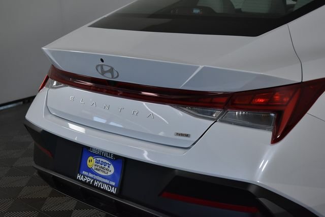 2025 Hyundai Elantra Limited - Photo 7