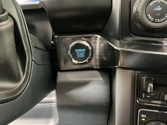 New 2026 Carbonized Gray Metallic Ford Lariat image 29