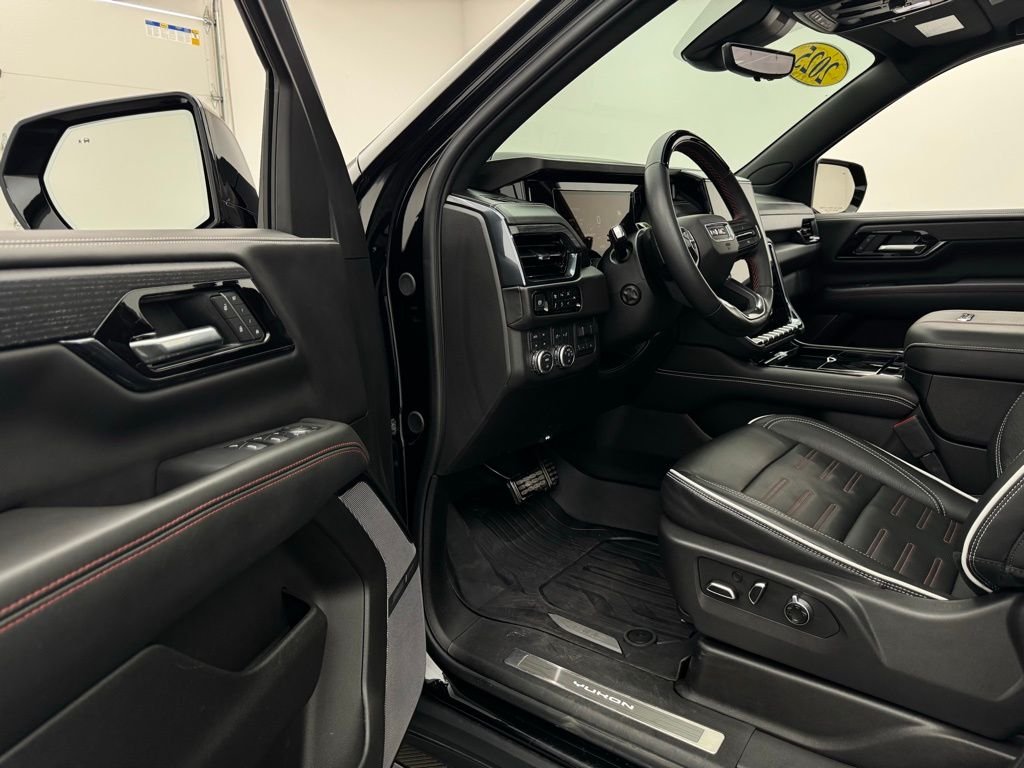Used 2025 Onyx Black GMC AT4 Ultimate image 38