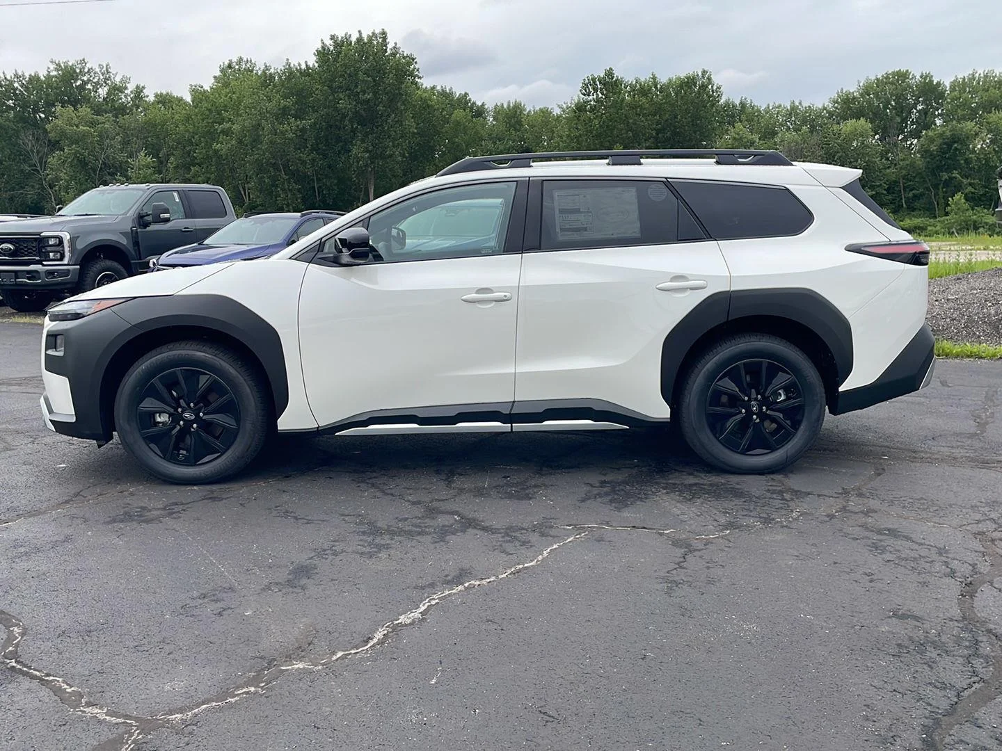 New 2026 Crystal White Pearl Subaru Premium image 2
