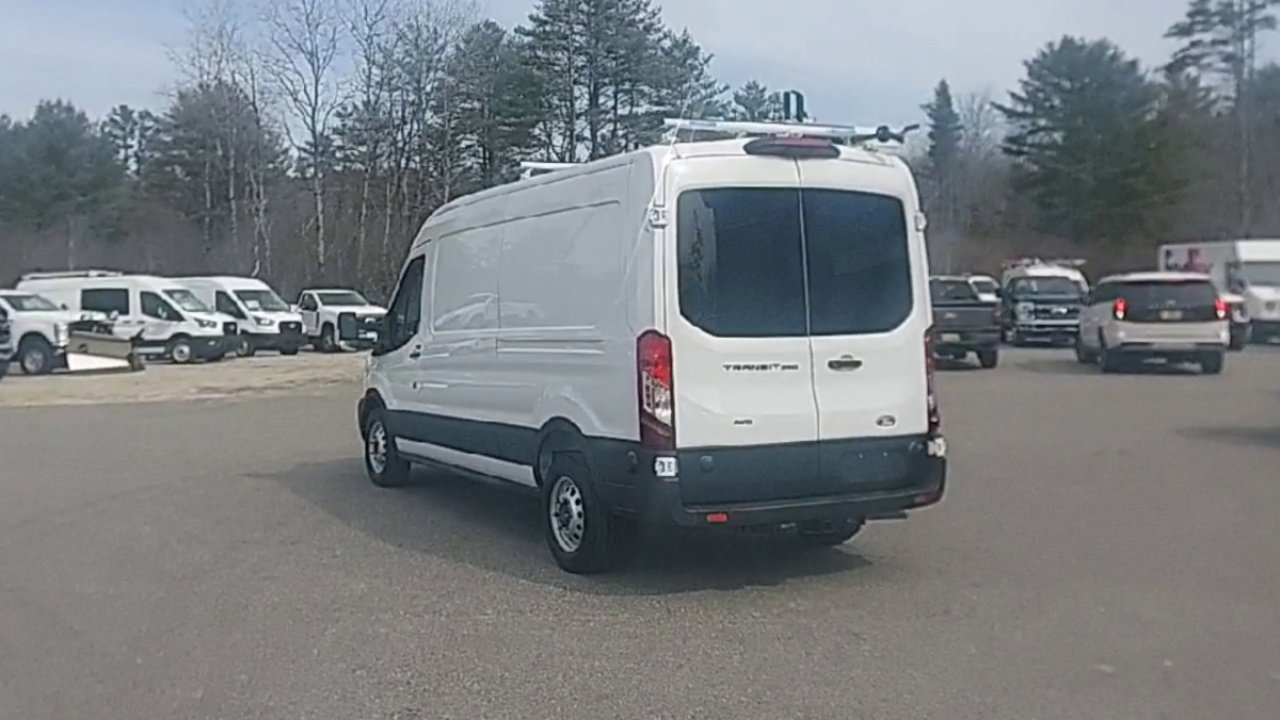 New 2026 Oxford White Ford Cargo Van image 19