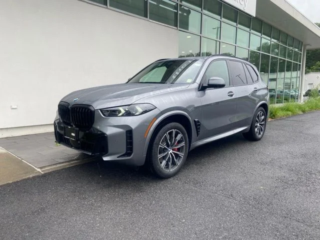 New 2026 Skyscraper Grey Metallic BMW xDrive40i image 3