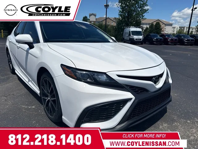2022 Toyota Camry SE