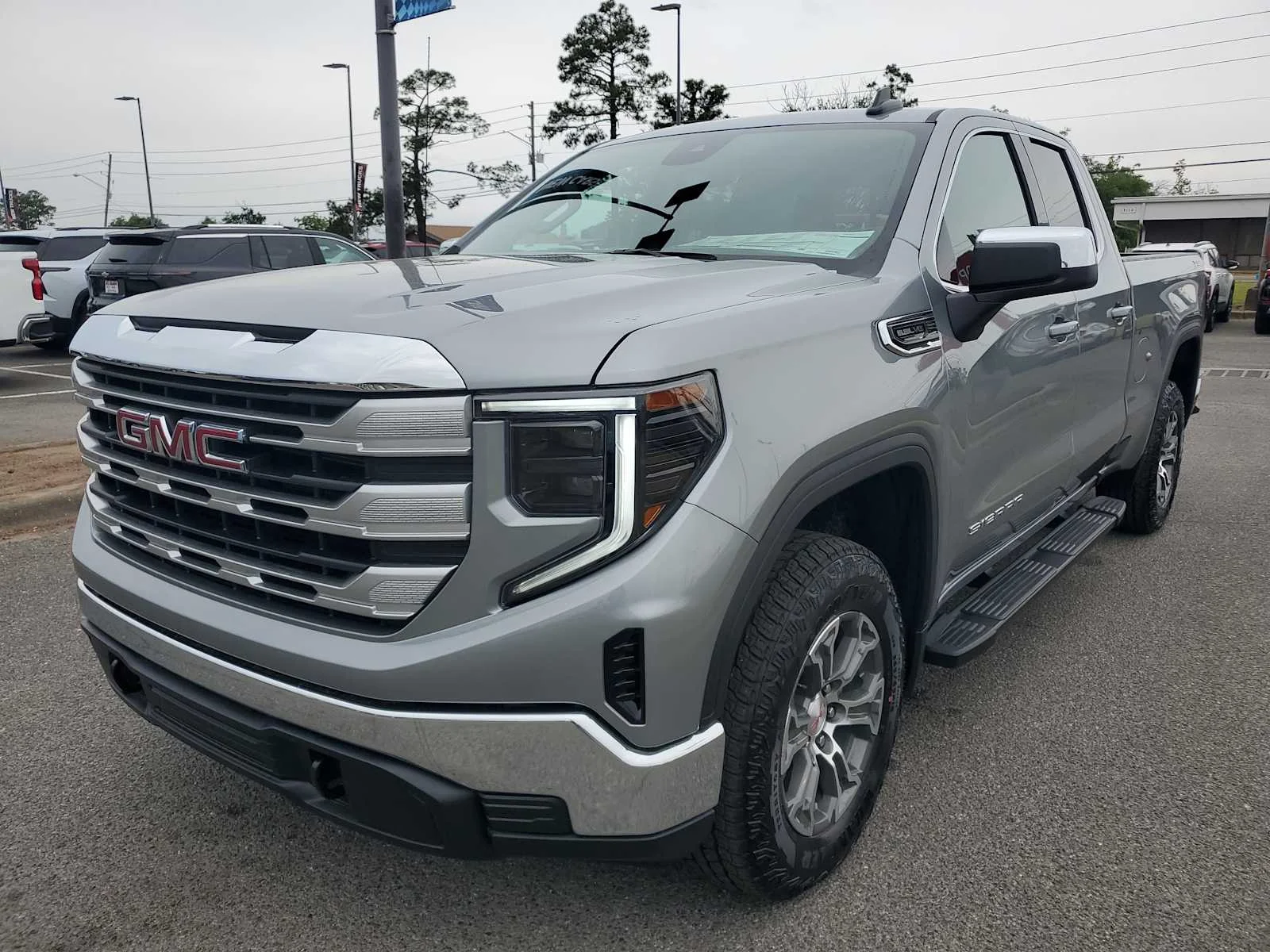 New 2026 Sterling Metallic GMC SLE image 19